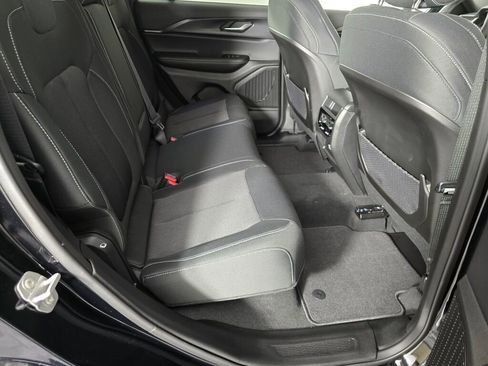 New 2025 Jeep Grand Cherokee Laredo X w/ Trailer Tow Package image 28