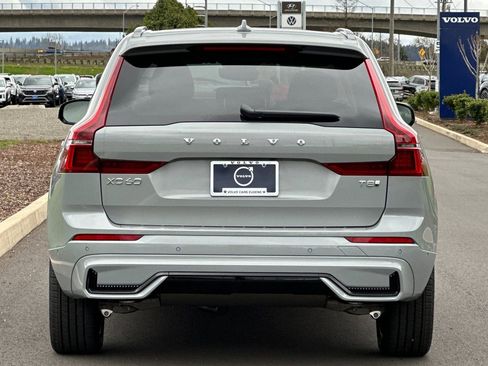 New 2026 Volvo XC60 T8 Plus w/ Protection Package Premier image 4