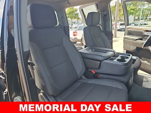 Used 2022 Chevrolet Silverado 1500 RST w/ LPO, Dark Essentials Package AWD/4WD image 10