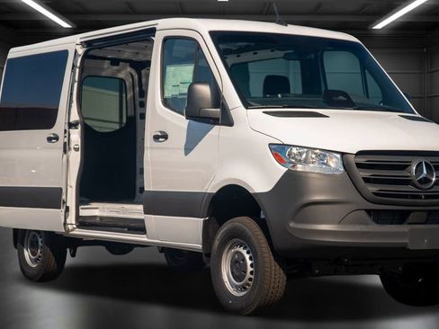 Used 2025 Mercedes-Benz Sprinter 144 Cargo image 6