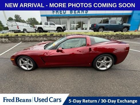 Used 2006 Chevrolet Corvette Coupe w/ Preferred Equipment Group RWD image 15