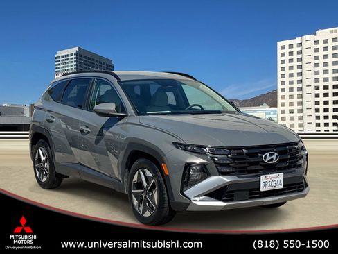 Used 2025 Hyundai Tucson SEL FWD image 1