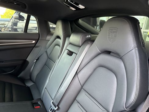 Used 2023 Porsche Panamera Platinum Edition image 31