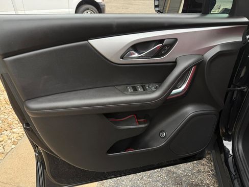 Used 2021 Chevrolet Blazer LT FWD image 12