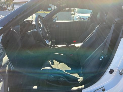 Certified 2024 Nissan Z Performance w/ Floor Mat Package image 13
