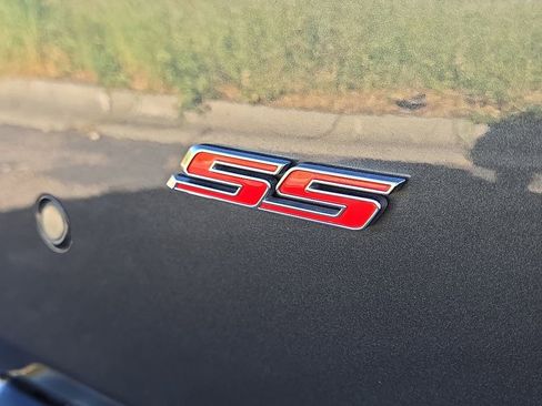 Used 2017 Chevrolet Camaro SS RWD image 15