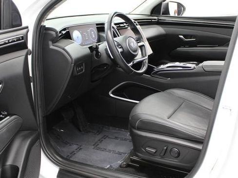 Used 2023 Hyundai Tucson Limited AWD/4WD image 16