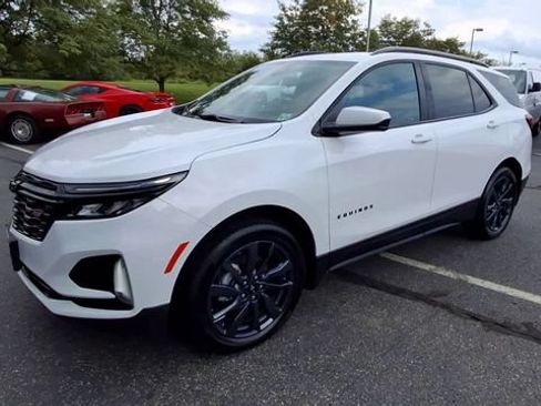 Certified 2024 Chevrolet Equinox RS AWD/4WD image 4