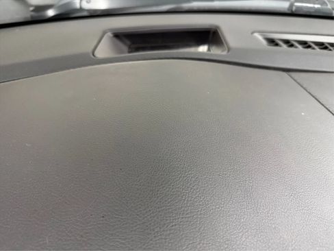 Used 2016 Cadillac Escalade Premium AWD/4WD image 29