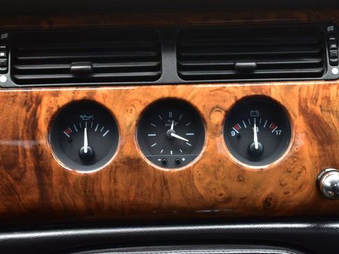 Used 2002 Jaguar XK8 Convertible RWD image 25