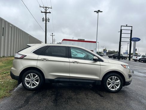 Used 2018 Ford Edge Titanium w/ Ford Safe & Smart Package AWD/4WD image 5