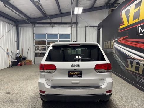 Used 2018 Jeep Grand Cherokee Limited image 14