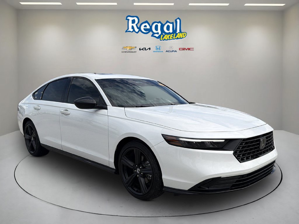 Used 2025 Honda Accord Sport image 1