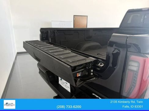 Used 2024 GMC Sierra 3500 AT4 w/ AT4 Premium Plus Package image 29