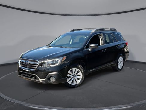 Used 2018 Subaru Outback 2.5i Premium AWD/4WD image 1