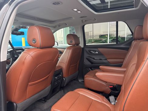 Used 2019 Chevrolet Traverse High Country image 18