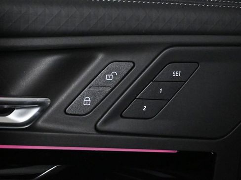 Certified 2025 BMW X2 xDrive28i w/ Technology Package image 30