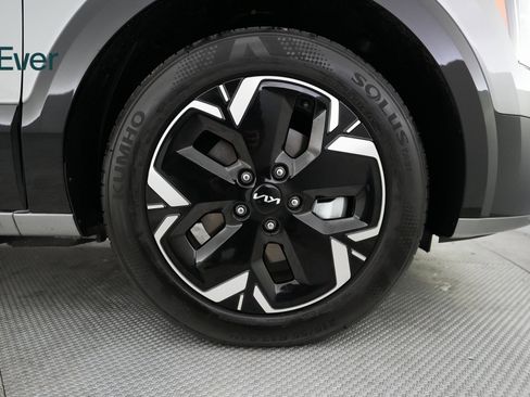 Used 2023 Kia Niro Wind image 18