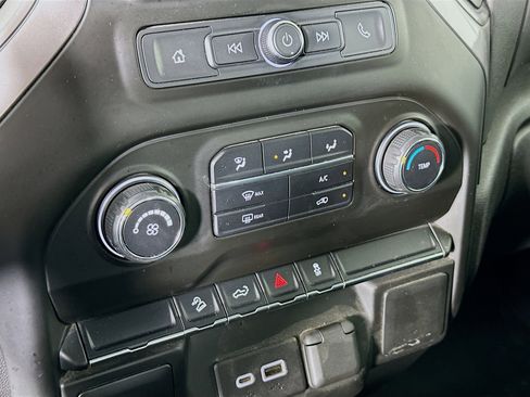 Used 2021 Chevrolet Silverado 1500 Custom Trail Boss image 22