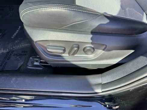 Used 2022 Toyota Corolla XSE image 11