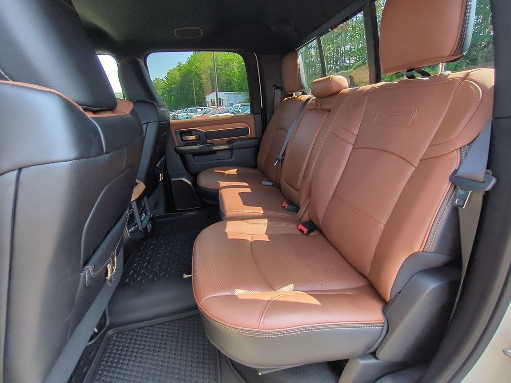 Used 2023 RAM 2500 Limited AWD/4WD image 17
