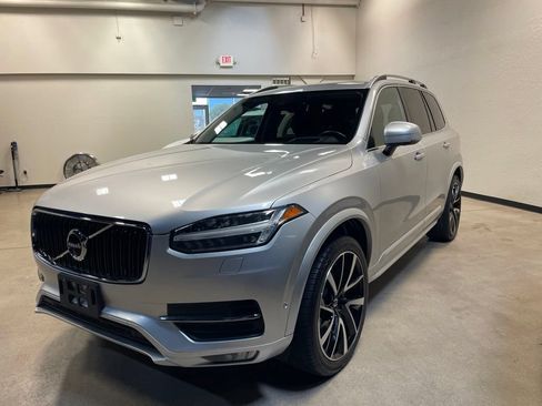 Used 2019 Volvo XC90 T6 Momentum w/ Advanced Package AWD/4WD image 2