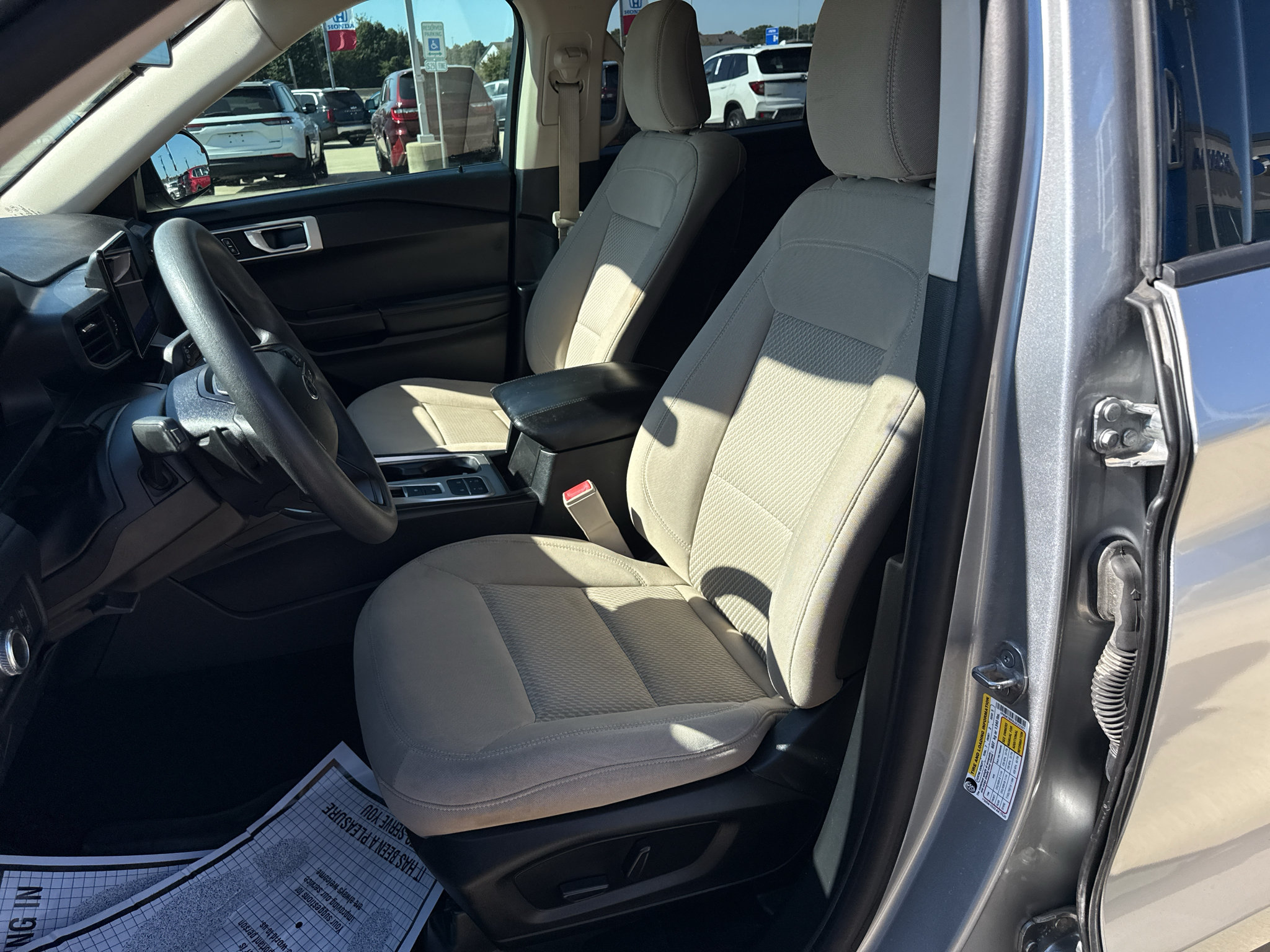 Used 2020 Ford Explorer 2WD w/ Class III Trailer Tow Package image 11