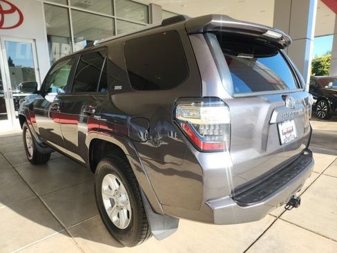Used 2021 Toyota 4Runner SR5 AWD/4WD image 9