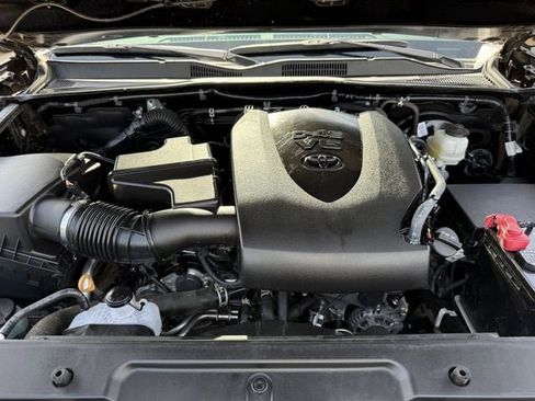 Used 2023 Toyota Tacoma SR5 RWD image 30