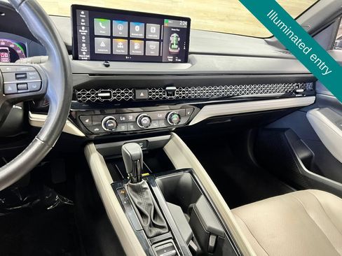 Used 2025 Honda Accord EX-L image 10