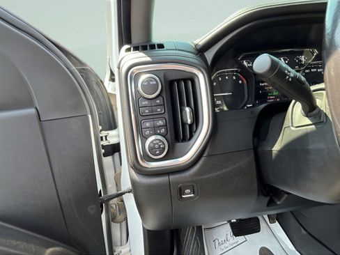 Used 2021 GMC Sierra 2500 SLT w/ SLT Convenience Package AWD/4WD image 11