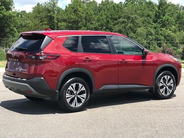 Used 2022 Nissan Rogue SV AWD/4WD image 4