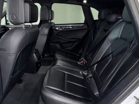 Used 2019 Porsche Macan AWD/4WD image 13