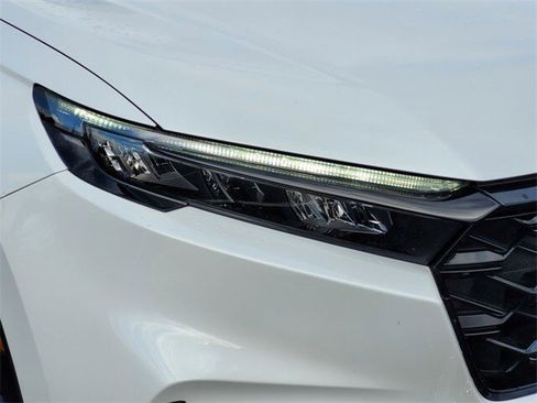 Used 2023 Honda CR-V Sport image 10