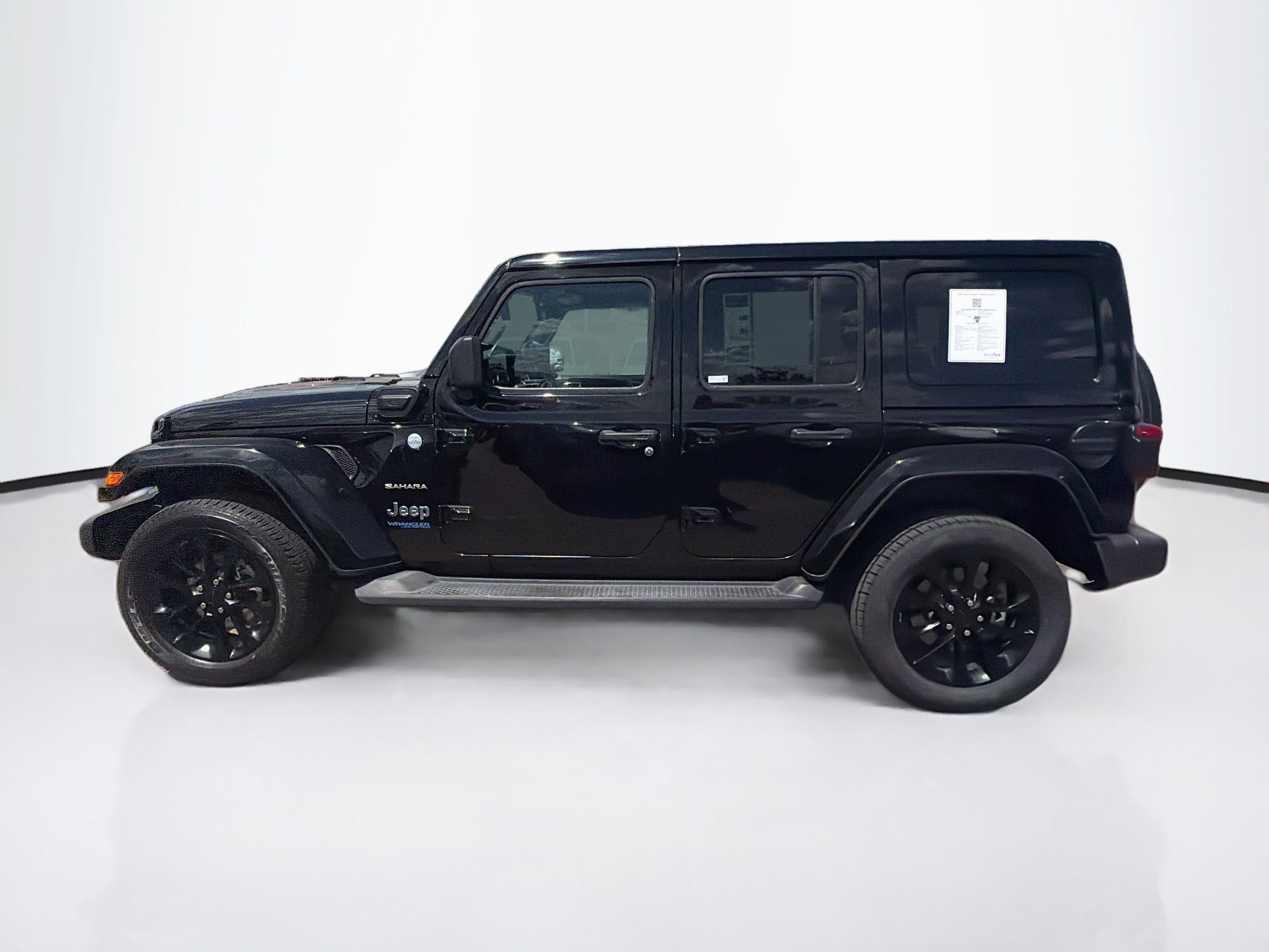 Used 2022 Jeep Wrangler Unlimited Sahara AWD/4WD image 4
