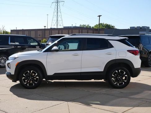 Used 2023 Chevrolet TrailBlazer LT AWD/4WD image 4