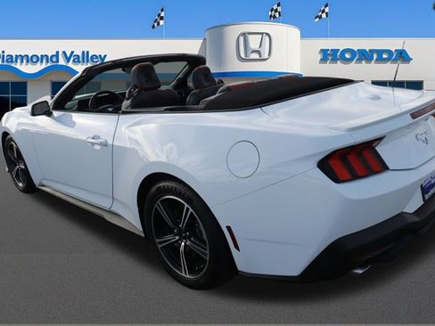 Used 2024 Ford Mustang Premium image 9