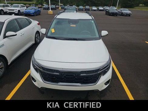 Used 2024 Kia Seltos X-Line AWD/4WD image 2