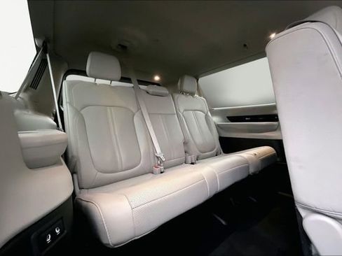 Used 2024 Jeep Wagoneer L Series II w/ Flexible Seating Group image 18