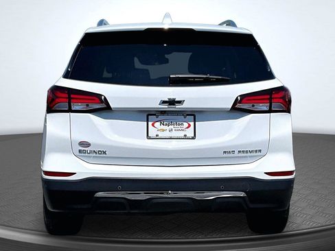 Used 2023 Chevrolet Equinox Premier w/ LPO, Floor Liner Package AWD/4WD image 4