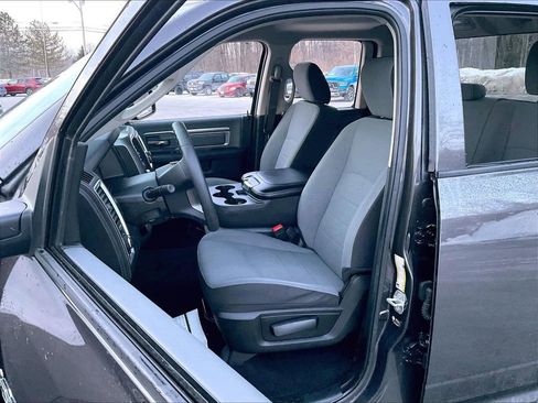 Used 2024 RAM 1500 Classic SLT image 10