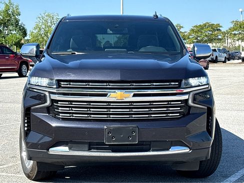 Used 2024 Chevrolet Tahoe Premier AWD/4WD image 2
