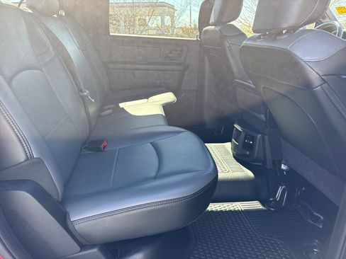 Used 2024 RAM 2500 Tradesman w/ Chrome Appearance Group image 15