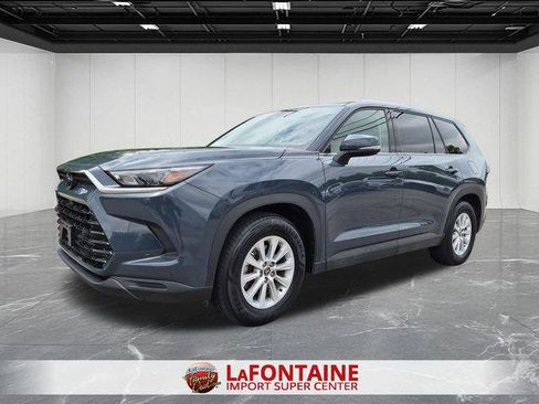 Certified 2025 Toyota Grand Highlander AWD image 1