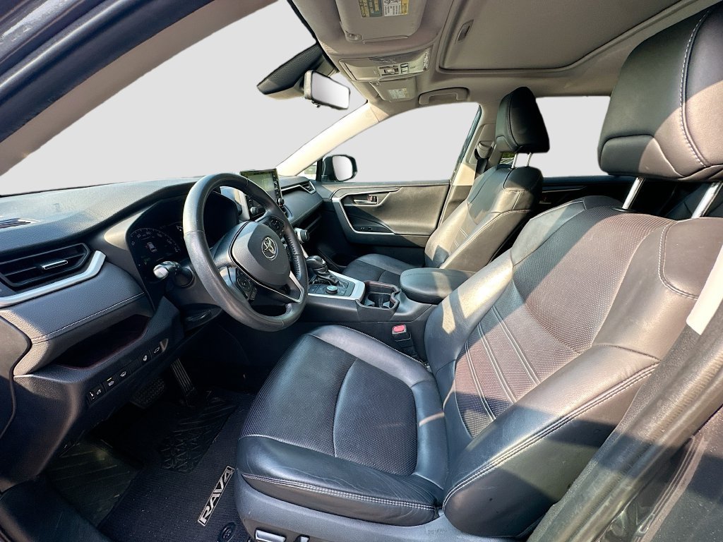 Used 2019 Toyota RAV4 Limited w/ Limited Grade Weather Package AWD/4WD image 21