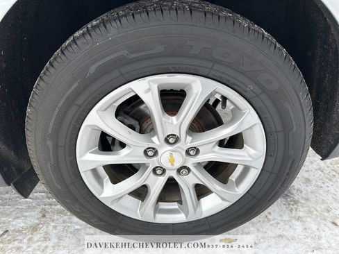 Used 2018 Chevrolet Equinox LS image 32