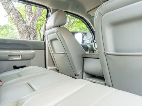 Used 2014 Chevrolet Silverado 2500 LT w/ Interior Plus Package AWD/4WD image 42