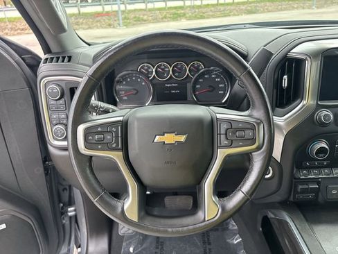 Certified 2021 Chevrolet Silverado 1500 LTZ w/ LTZ Premium Package AWD/4WD image 33