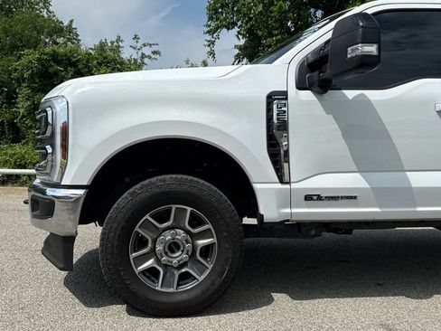 Certified 2024 Ford F250 Lariat AWD/4WD image 5