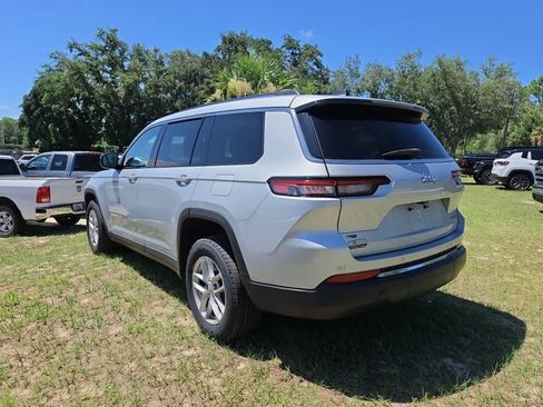 Certified 2022 Jeep Grand Cherokee L Laredo w/ Luxury Tech Group I RWD image 5